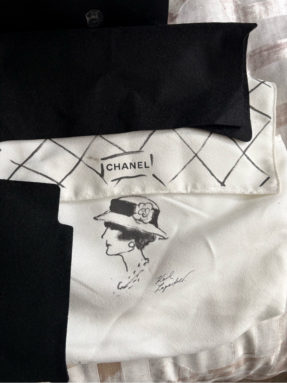 CHANEL Black and White Branded Dust Bags and Shopping Bag Set - Picture 2 of 6